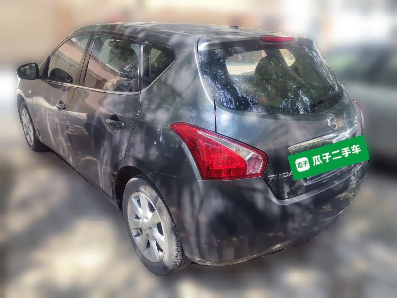 Nissan Tiida 2014 1.6L Manual Smart Model — миниатюра 4