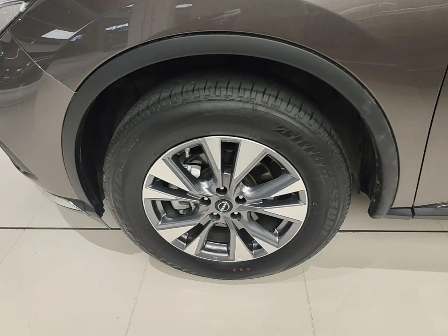 Nissan Murano 2021 2.5L XL Two-Wheel Drive Smart Connect Luxury Edition — миниатюра 15