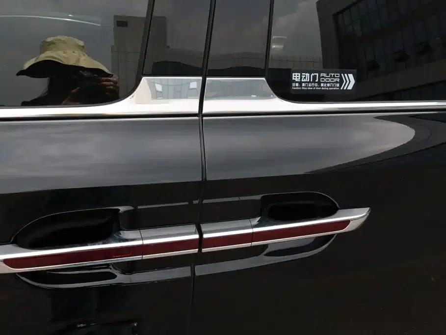 Hongqi HQ9 PHEV 2024 2.0T AWD Business Edition — миниатюра 17