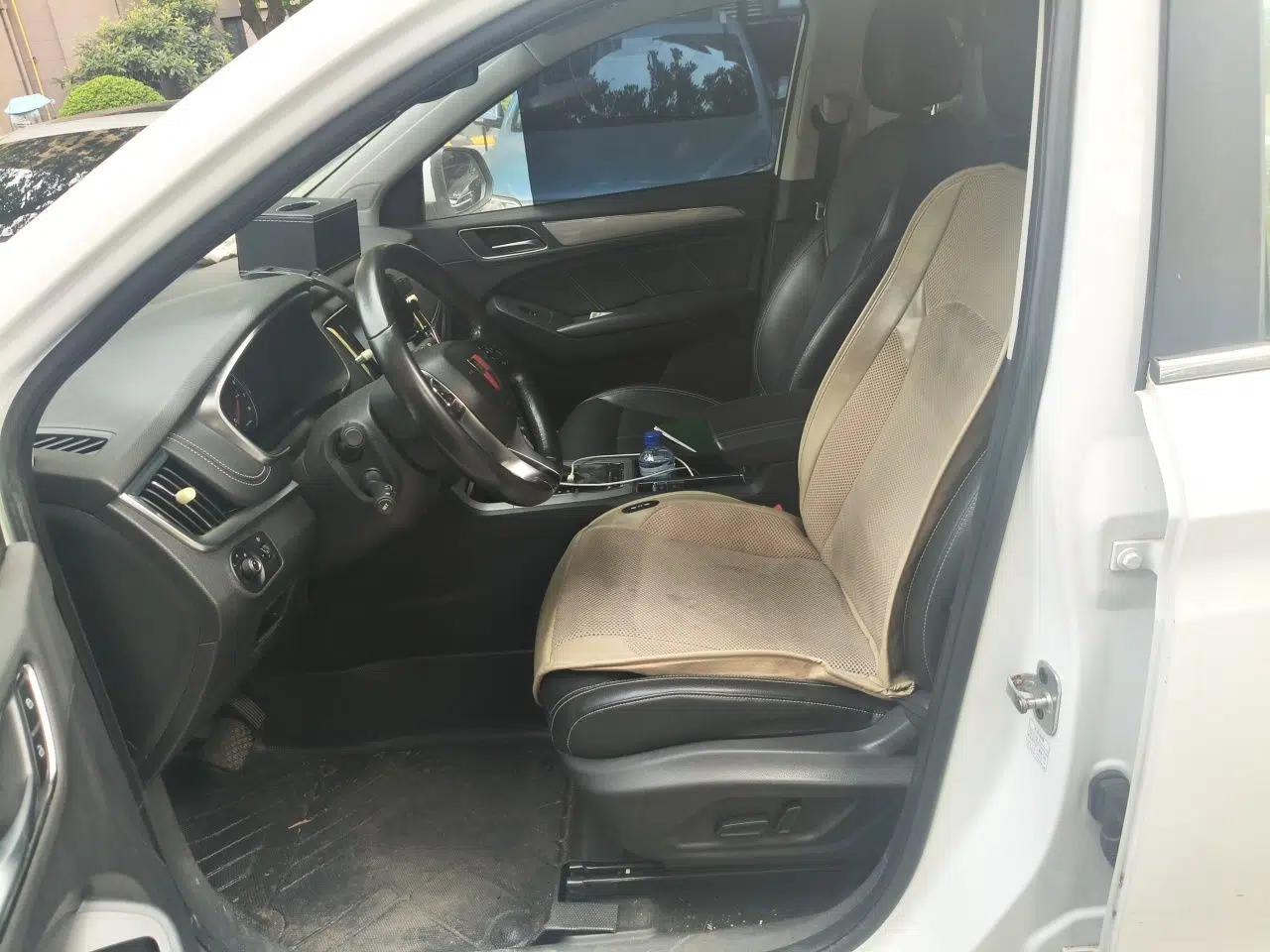 Roewe RX5 2016 20T Two-Wheel Drive Automatic Flagship Edition — миниатюра 15
