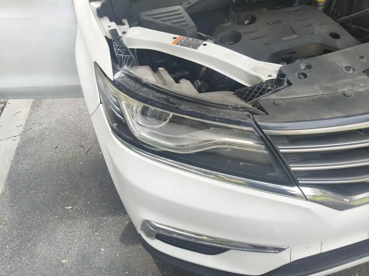 Roewe RX5 2016 20T Two-Wheel Drive Automatic Flagship Edition — миниатюра 7