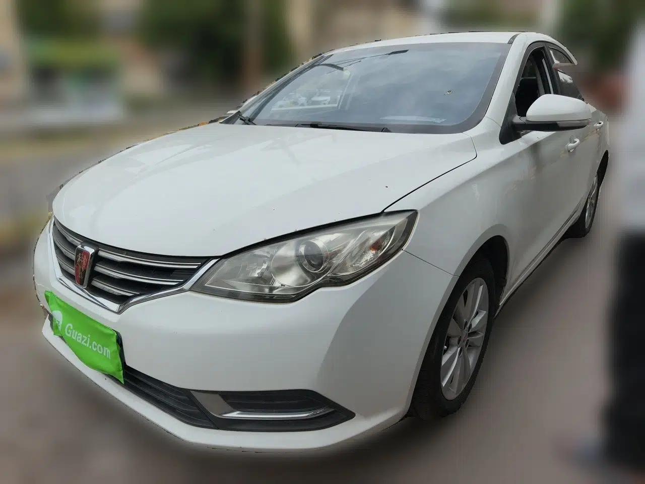Roewe 360 2016 1.5L Manual Smart Screen Version — миниатюра 1