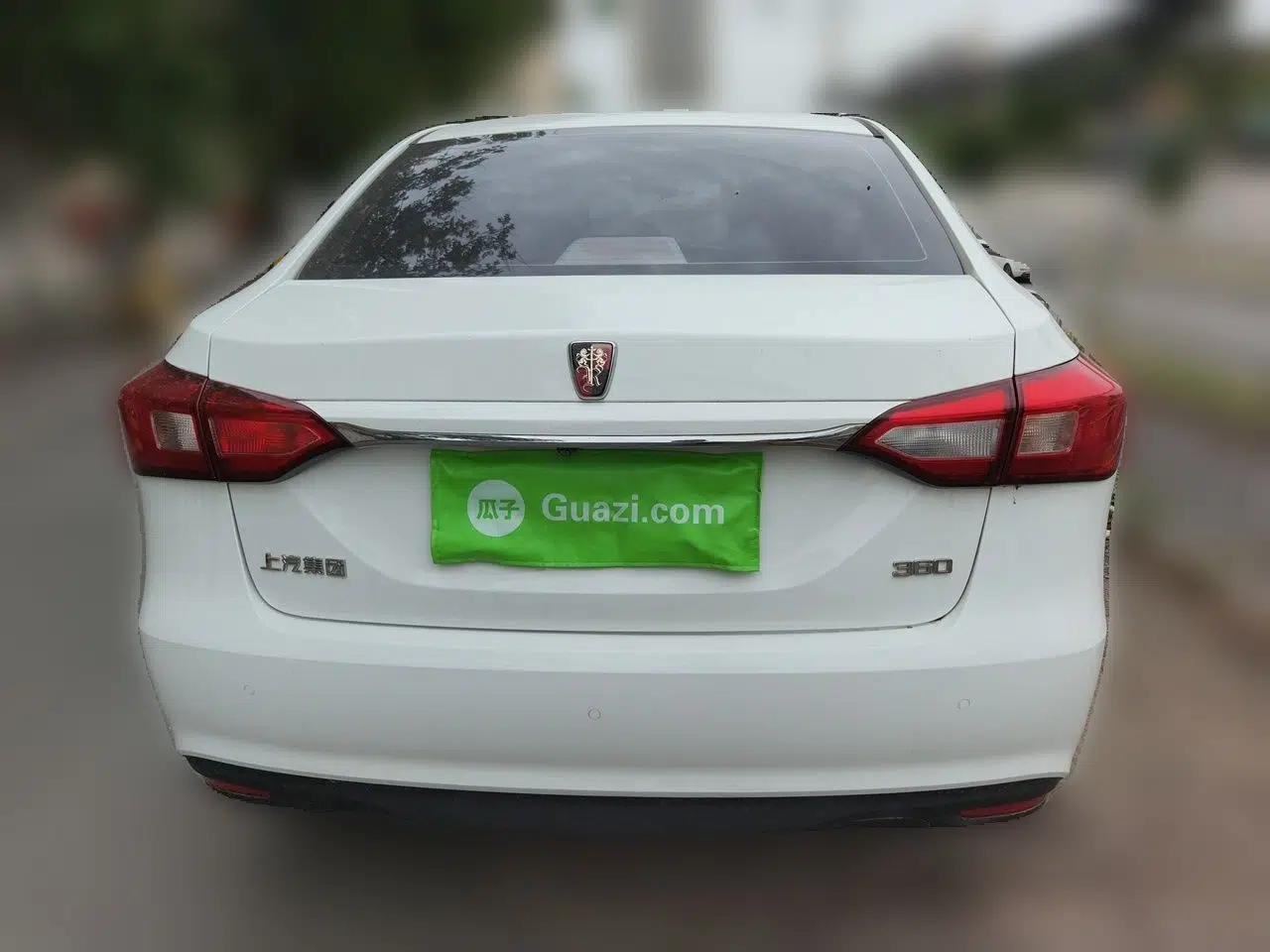 Roewe 360 2016 1.5L Manual Smart Screen Version — миниатюра 5