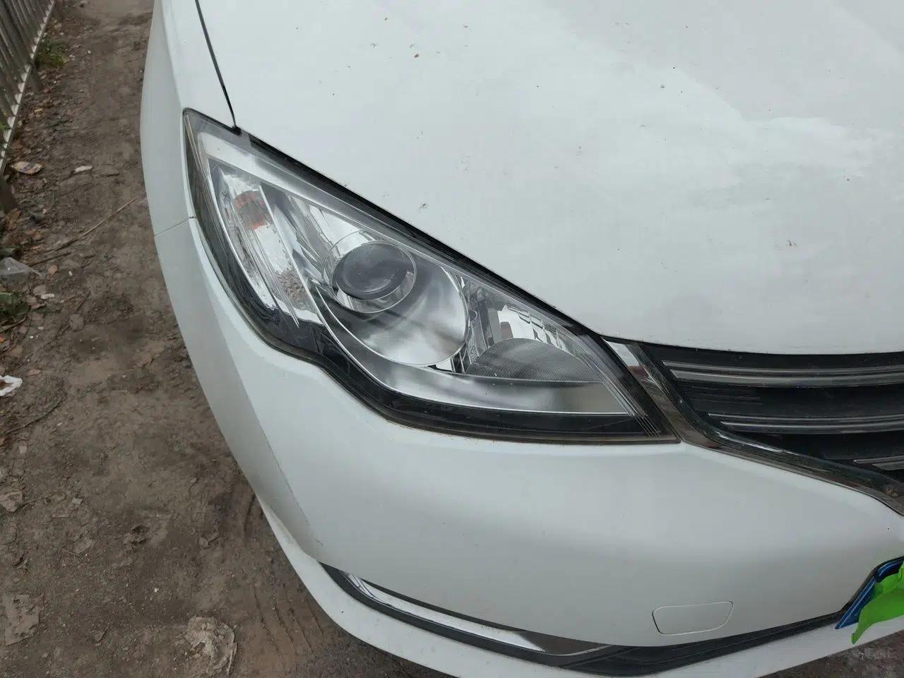 Roewe 360 2016 1.5L Manual Smart Screen Version — миниатюра 7