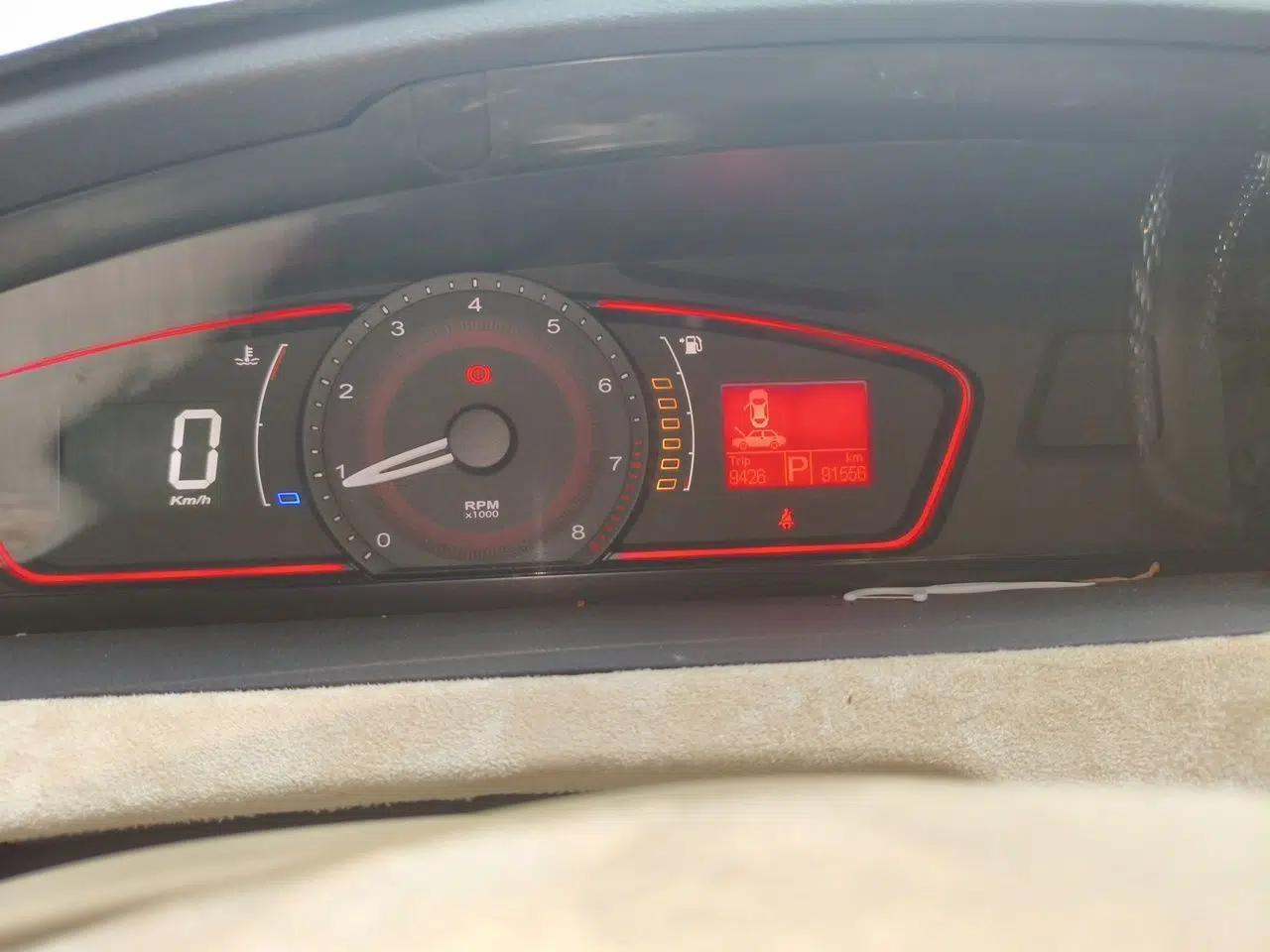 Roewe 550 2012 550 1.8L Automatic Value Edition — миниатюра 12