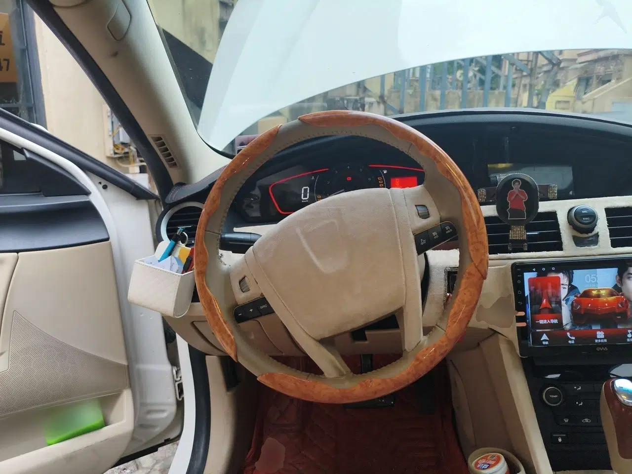 Roewe 550 2012 550 1.8L Automatic Value Edition — миниатюра 10