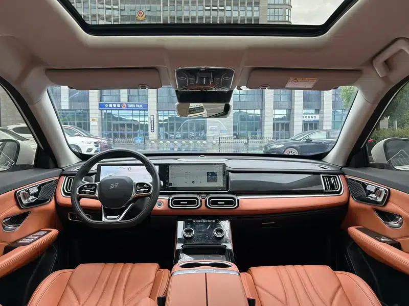 Jetour Mountain & Sea L7 2025 1.5TD DHT Comfort Edition — миниатюра 9