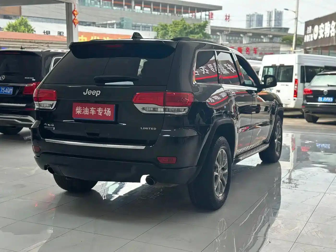 2015 Jeep Grand Cherokee (Imported) 3.0TD Diesel Comfort Navigation Edition — миниатюра 4