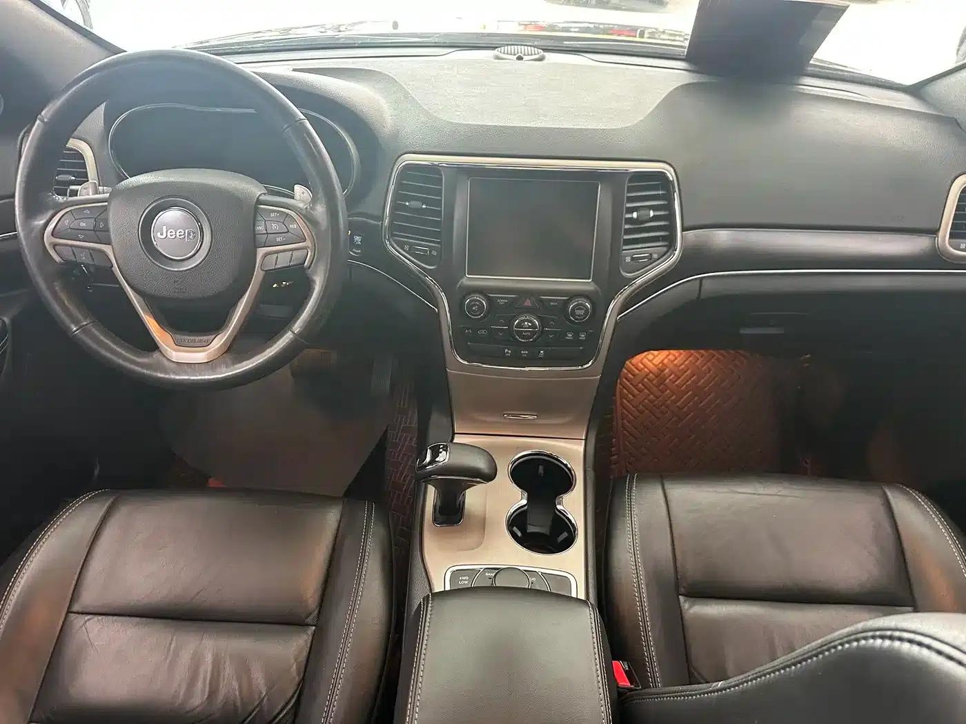 2015 Jeep Grand Cherokee (Imported) 3.0TD Diesel Comfort Navigation Edition — миниатюра 10