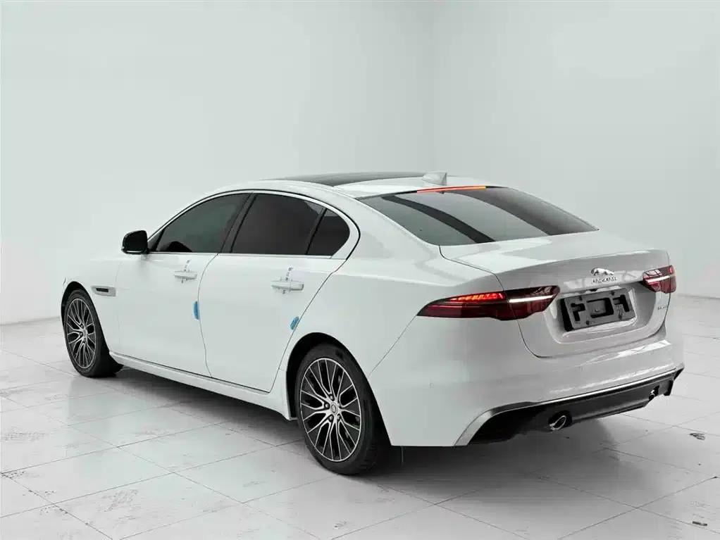 Jaguar XEL 2020 2.0T 200PS S Progressive Elegance Edition — миниатюра 7