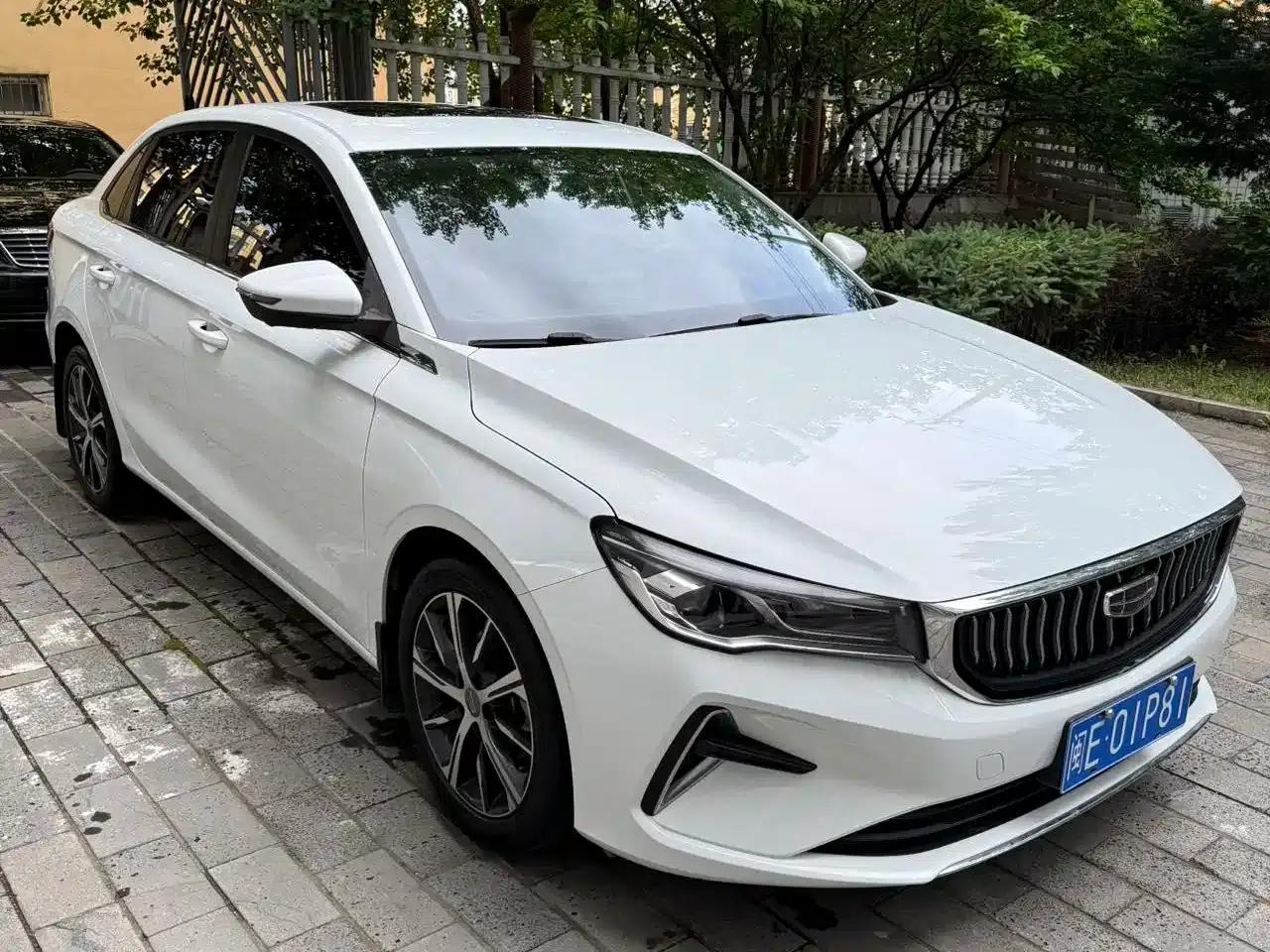 Geely Emgrand 2023 4th Generation Champion Edition 1.5L CVT Premium — миниатюра 3