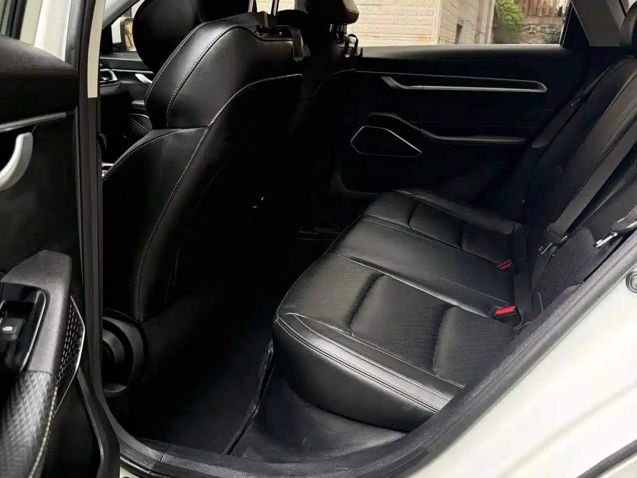 Geely Emgrand 2023 4th Generation Champion Edition 1.5L CVT Premium — миниатюра 10