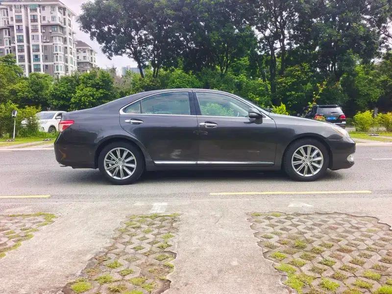 Lexus ES 2010 240 Luxury Edition — миниатюра 8