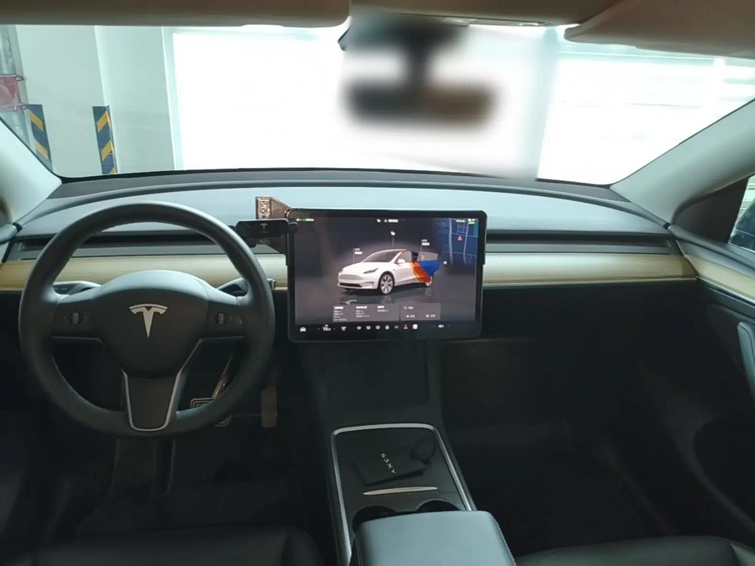 Tesla Model Y 2022 Revised Version Rear-Wheel Drive — миниатюра 12