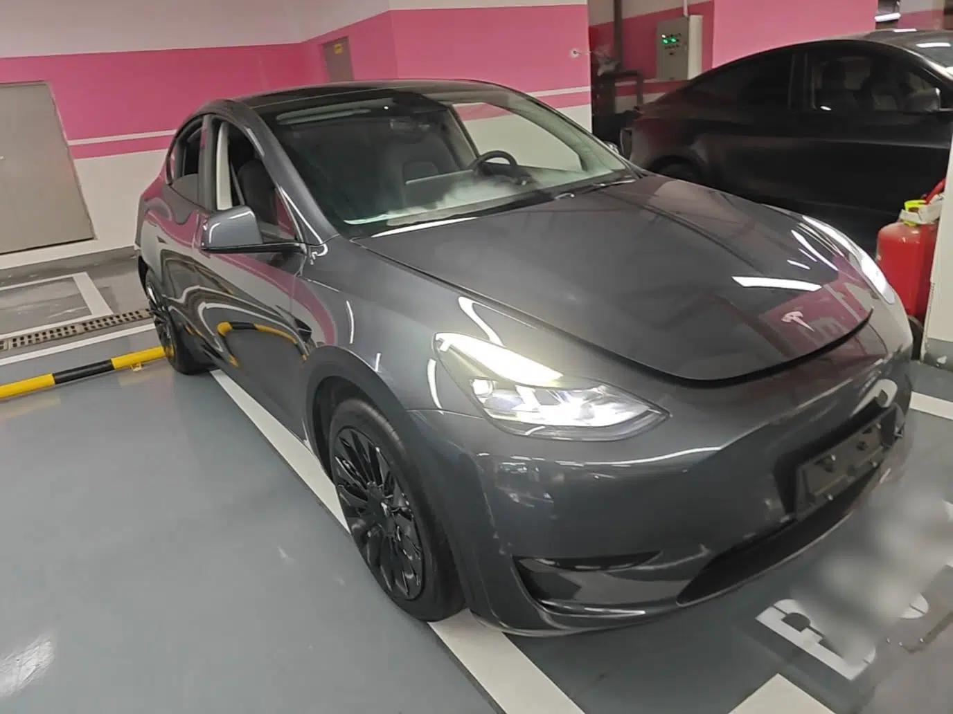 Tesla Model Y 2022 Revised Version Rear-Wheel Drive — миниатюра 3