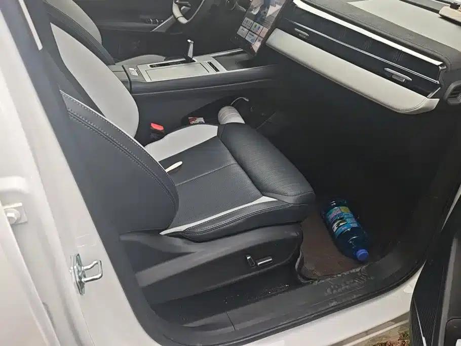 Geely Boyue L 2024 1.5TD DCT Premium Edition — миниатюра 8