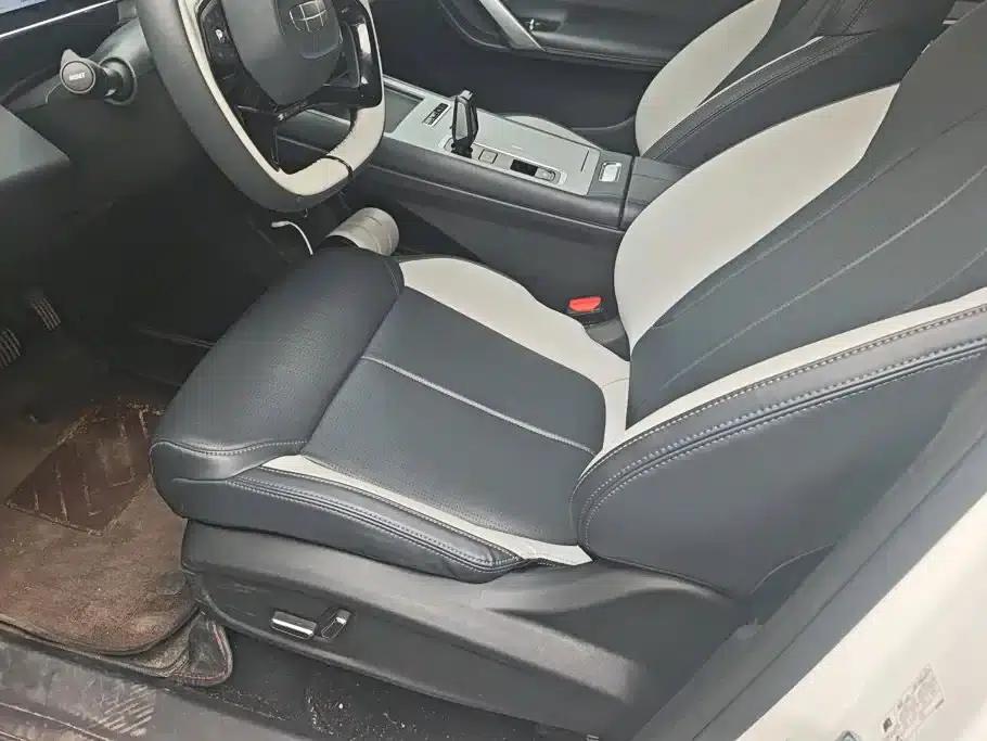 Geely Boyue L 2024 1.5TD DCT Premium Edition — миниатюра 9