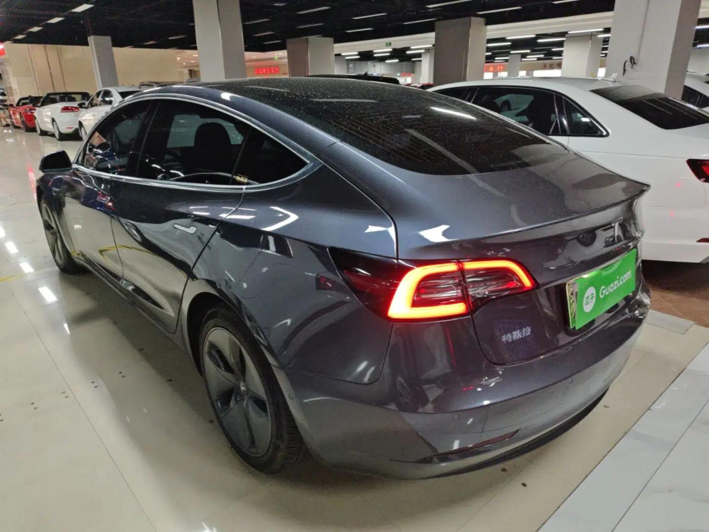 Tesla Model 3 2019 Long-Range All-Wheel-Drive Version — миниатюра 4