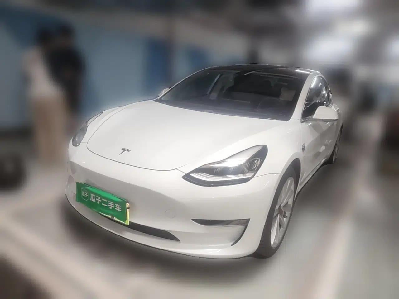 Tesla Model 3 2020 Refreshed Version Long-Range Rear-Wheel Drive — миниатюра 1