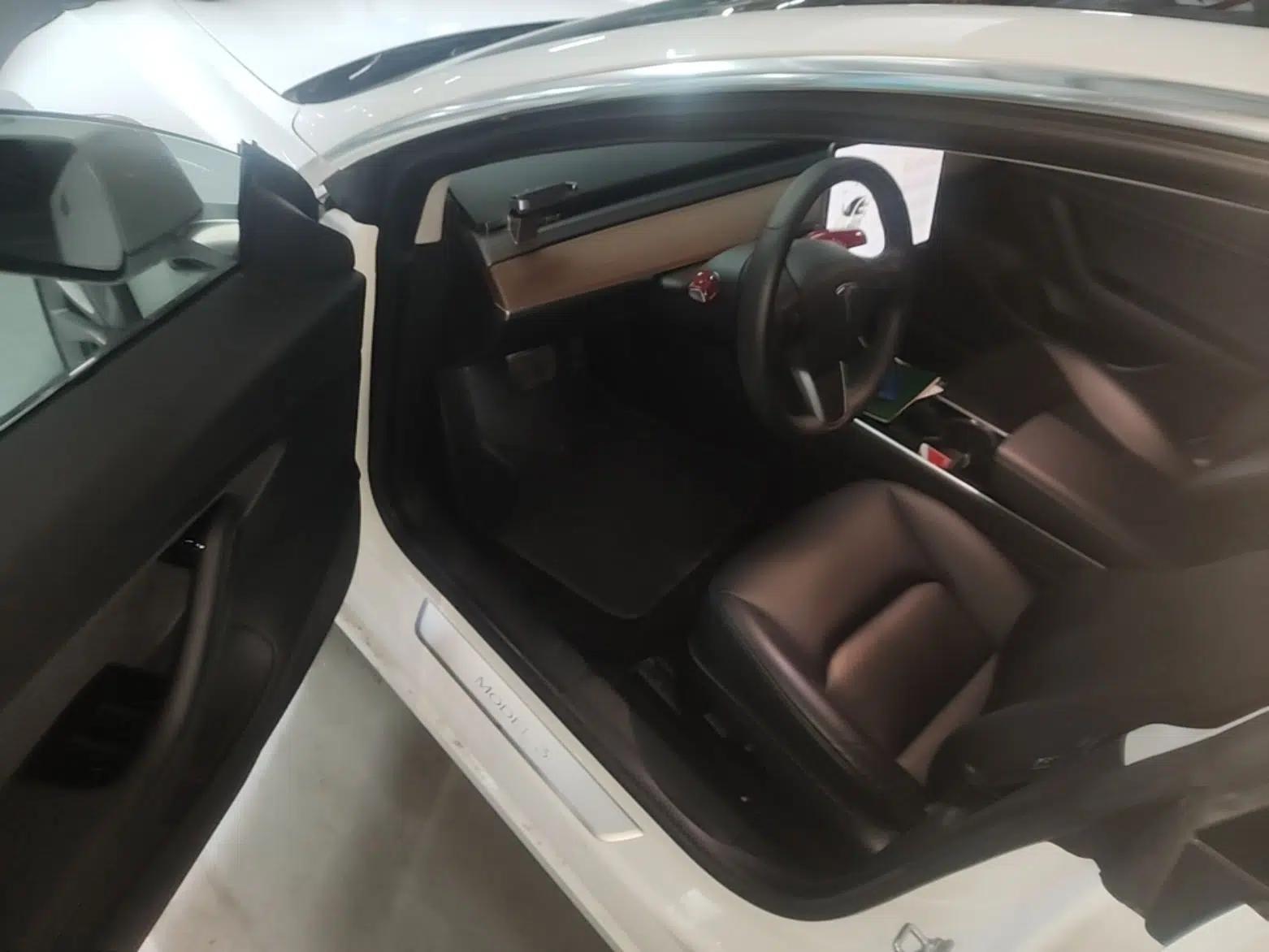 Tesla Model 3 2020 Refreshed Version Long-Range Rear-Wheel Drive — миниатюра 16