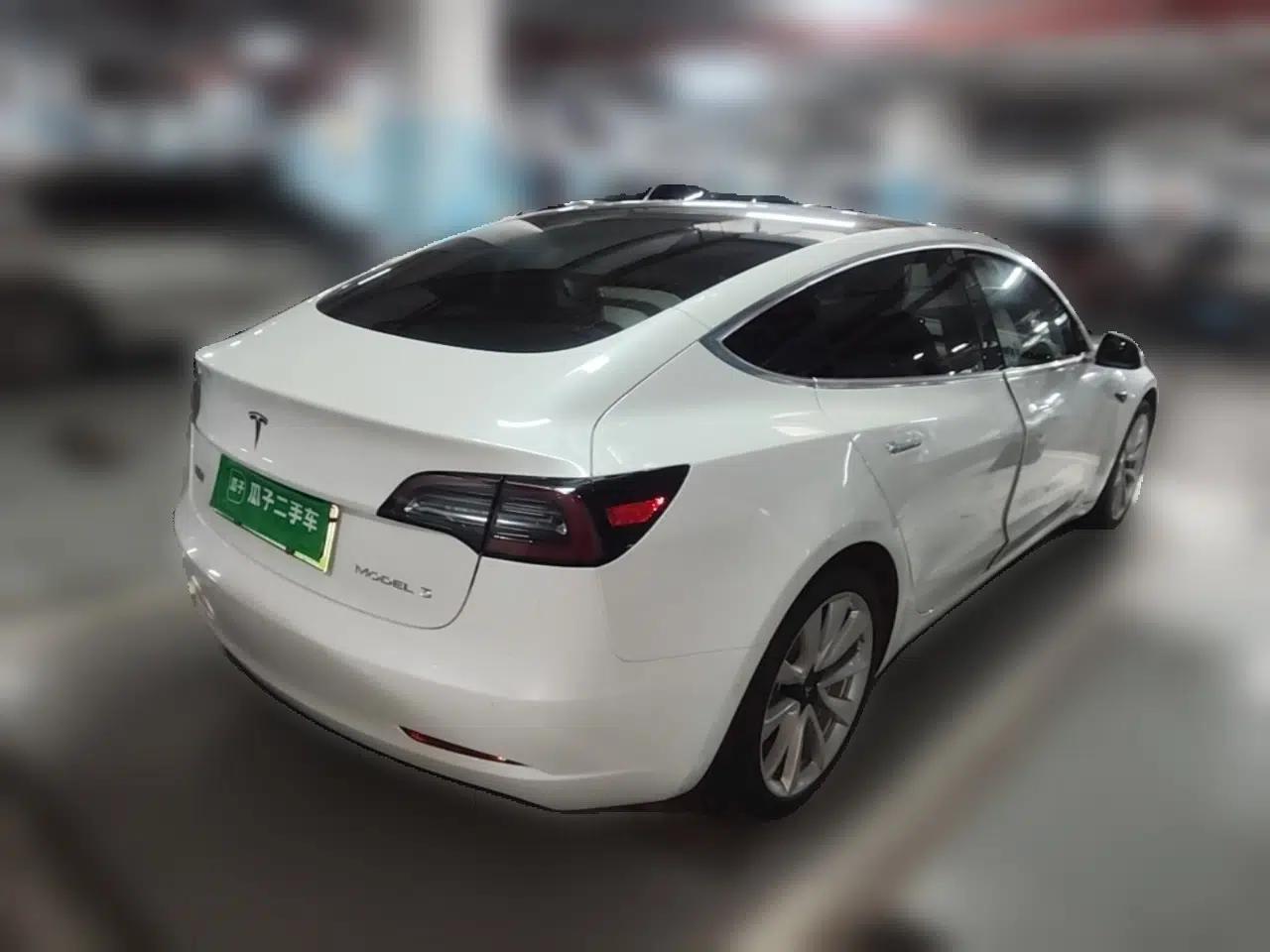Tesla Model 3 2020 Refreshed Version Long-Range Rear-Wheel Drive — миниатюра 6