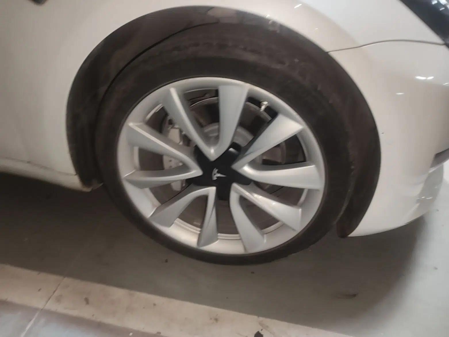 Tesla Model 3 2020 Refreshed Version Long-Range Rear-Wheel Drive — миниатюра 8