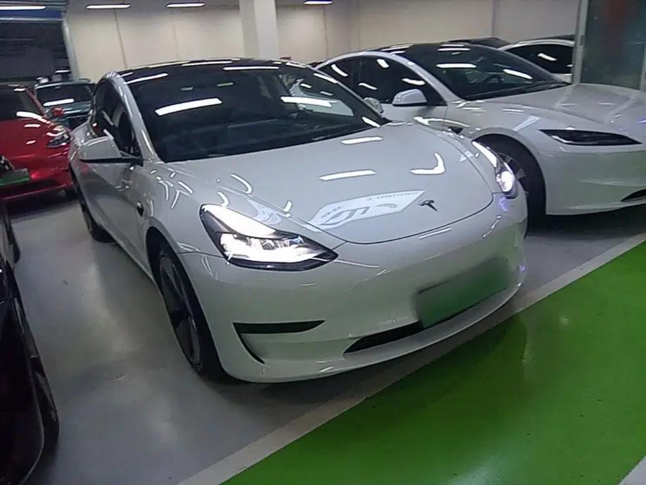 Tesla Model 3 2022 Rear-Wheel-Drive Version — миниатюра 3
