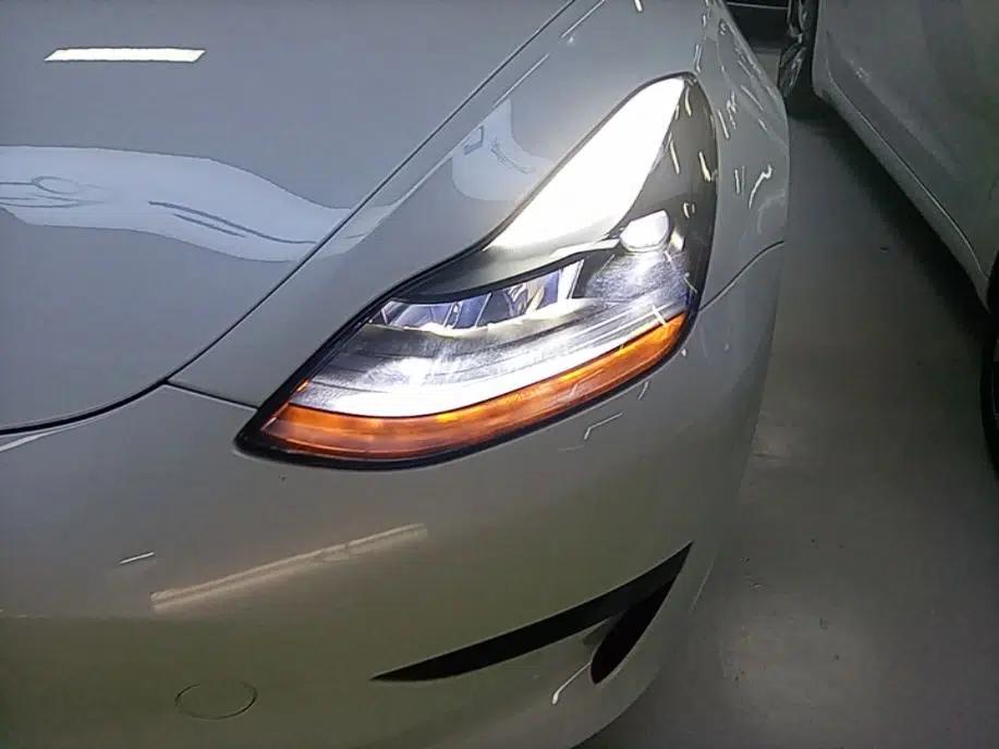 Tesla Model 3 2022 Rear-Wheel-Drive Version — миниатюра 8