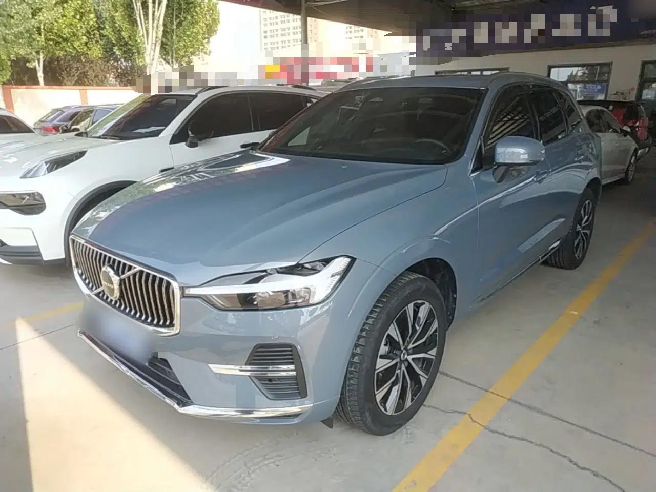Volvo XC60 2023 B5 4x4 Smart Luxury Edition — миниатюра 1