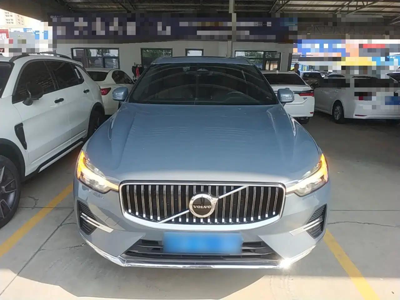 Volvo XC60 2023 B5 4x4 Smart Luxury Edition — миниатюра 2