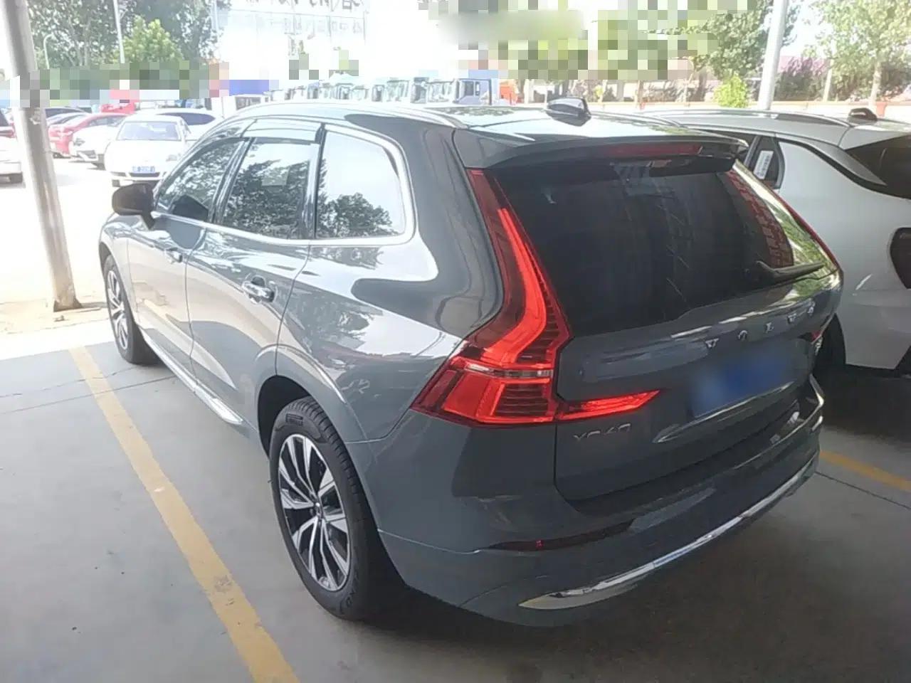 Volvo XC60 2023 B5 4x4 Smart Luxury Edition — миниатюра 4