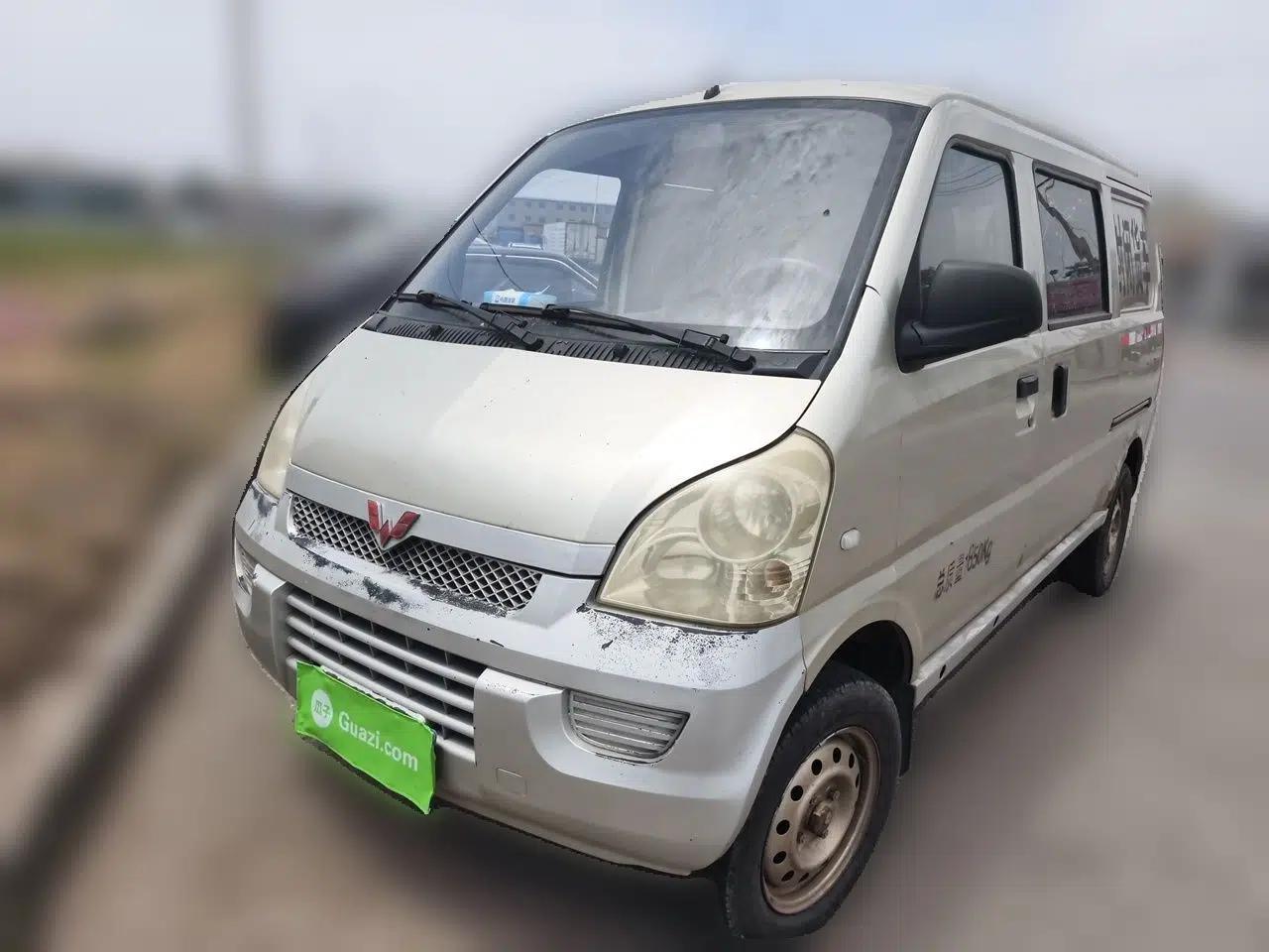 Wuling Rongguang 2016 Wuling Rongguang, 1.2L, 5‑speed manual, cargo van — миниатюра 1