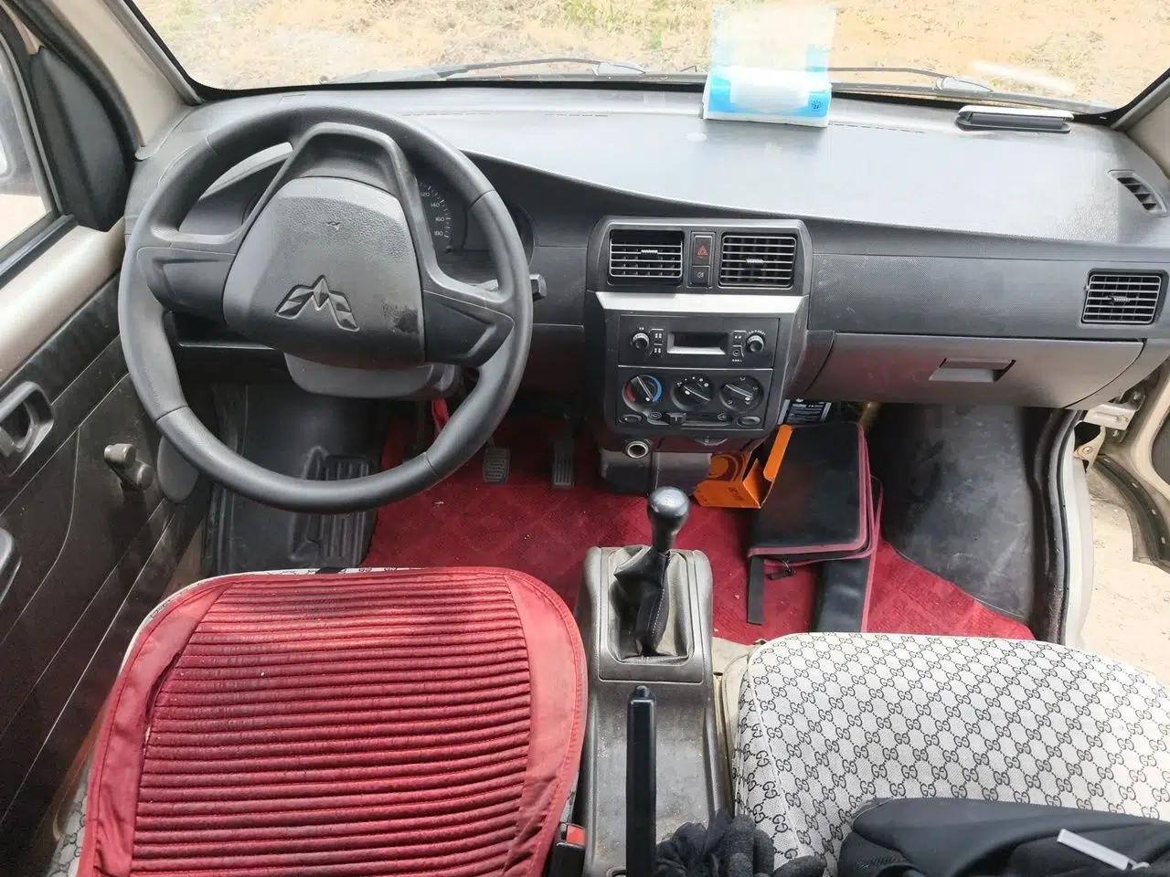 Wuling Rongguang 2016 Wuling Rongguang, 1.2L, 5‑speed manual, cargo van — миниатюра 9
