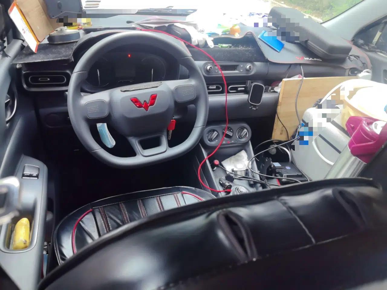 Wuling Hongguang New Energy 2024 All-Electric Model 300KM Practical Version — миниатюра 9