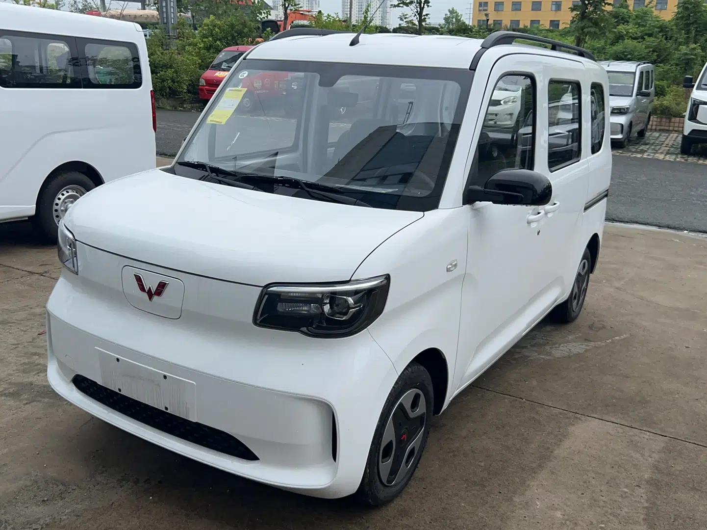 Wuling Zhiguang New Energy 2025 Comfort Model — миниатюра 1