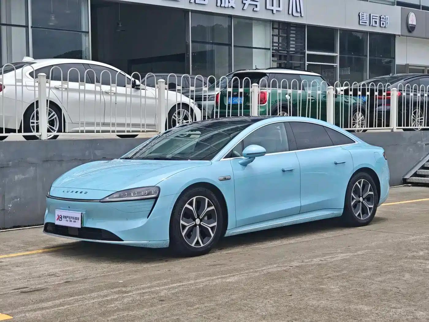 Zhijie S7 2024 Pro Rear-Wheel Drive Long-Range Edition — миниатюра 1
