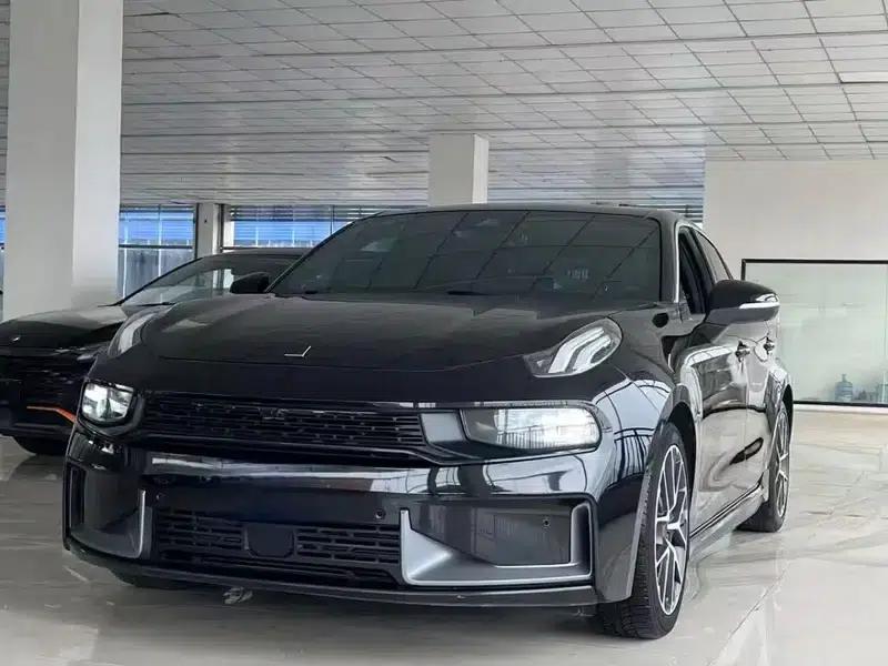 Lynk & Co 03 2019 1.5TD DCT Pro Edition — миниатюра 1