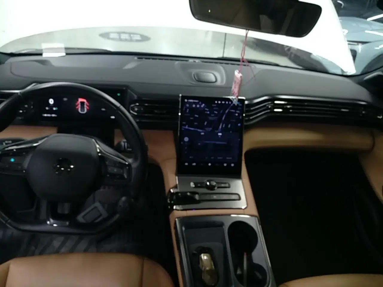 Nio ES6 2020 420 km Sport Edition — миниатюра 15