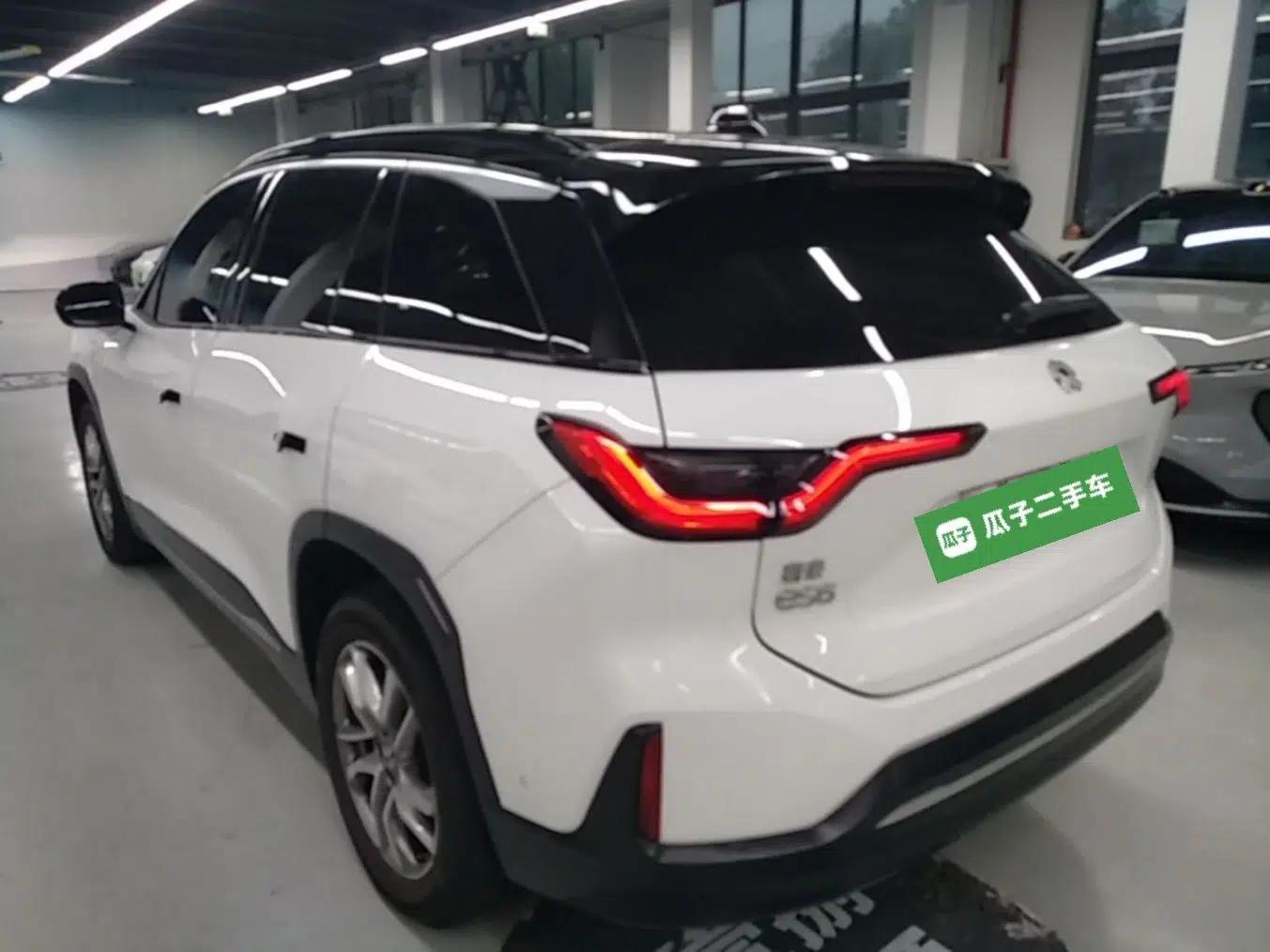 Nio ES6 2020 420 km Sport Edition — миниатюра 4