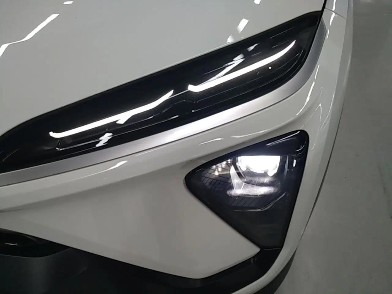 Nio ES6 2020 420 km Sport Edition — миниатюра 8