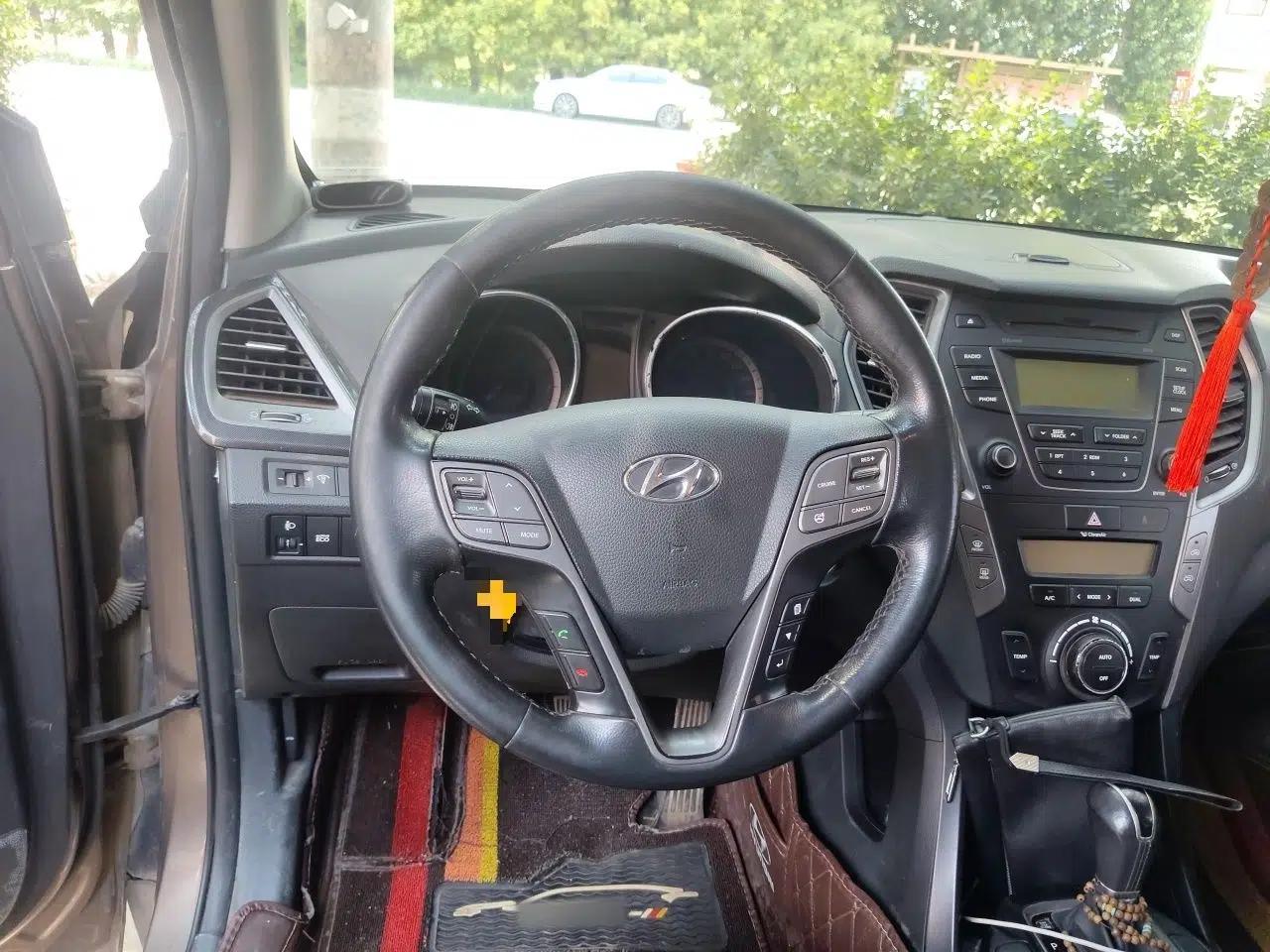 Hyundai Santa Fe 2013 2.4L Automatic Two-Wheel Drive Smart Version — миниатюра 10
