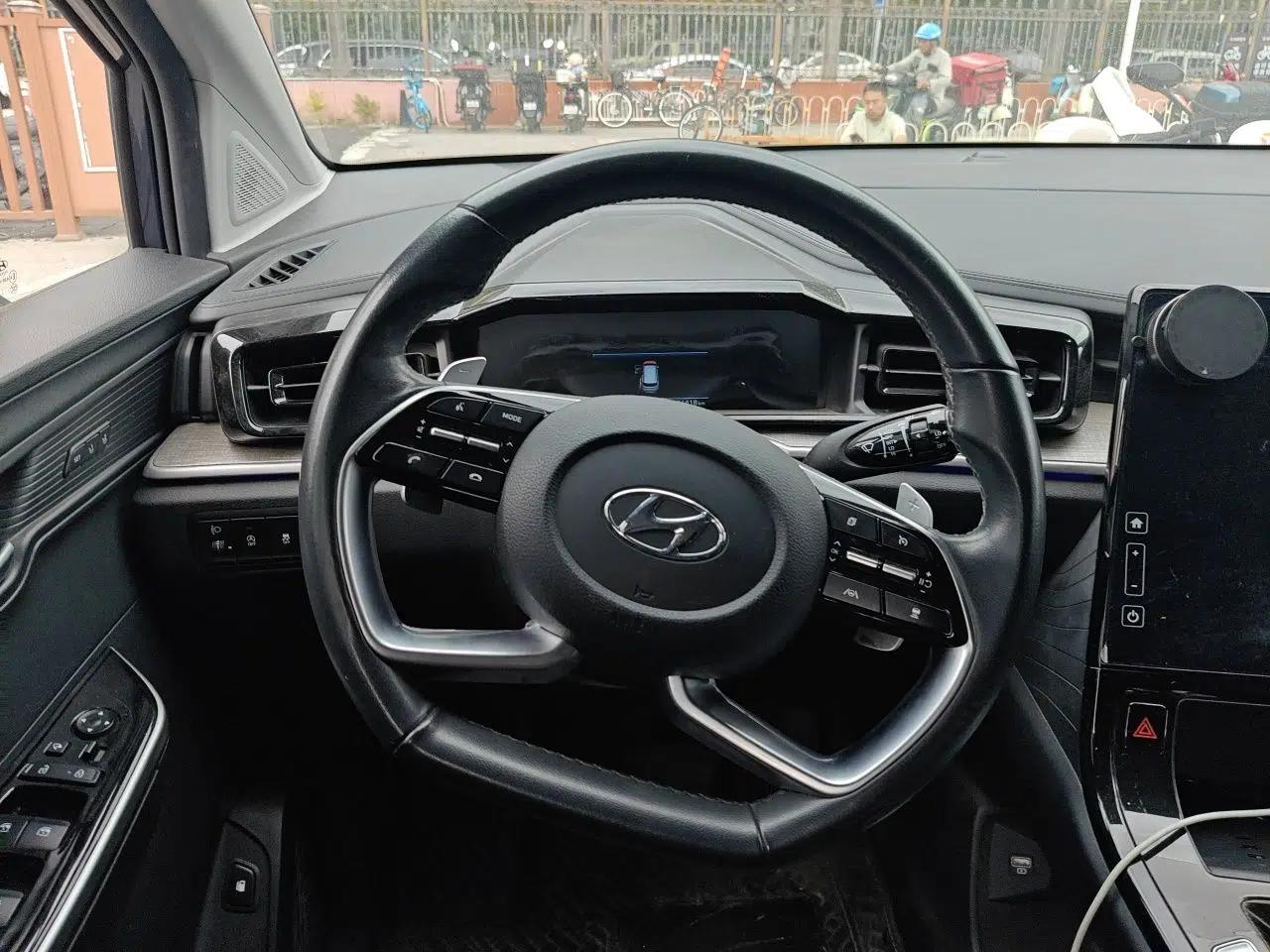 Hyundai Custo 2021 380TGDi Smart Love Flagship Edition TOP Premium — миниатюра 10