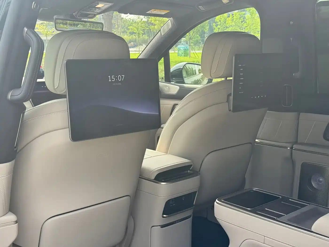 NIO ES9 2026 Model 102kWh Executive Island Signature Edition — миниатюра 15