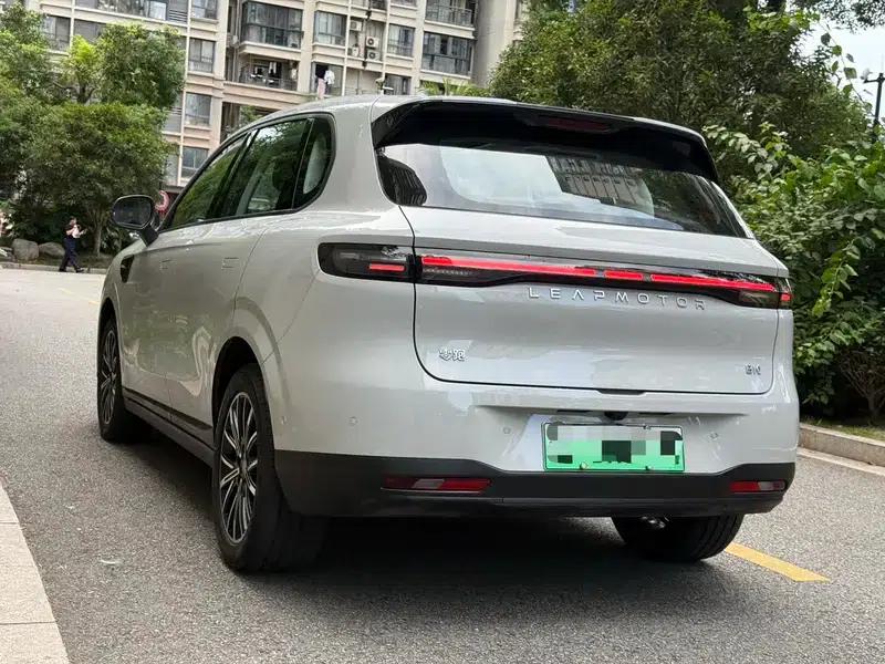 Leapmotor B10 2025 Model 510 Enjoy Edition — миниатюра 4