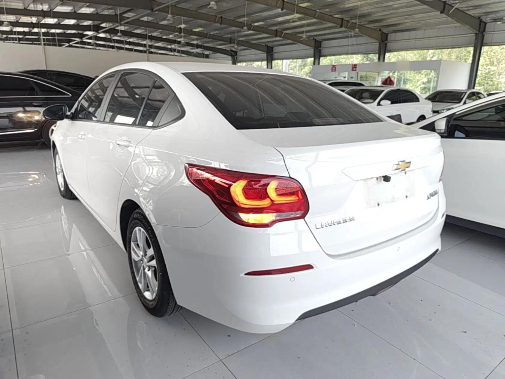 Chevrolet Cavalier 2016 1.5L Manual Xinyue Edition — миниатюра 4