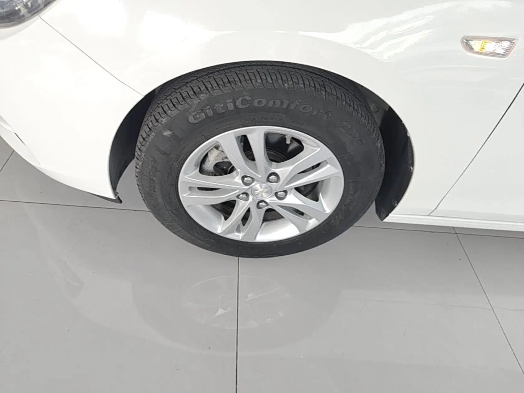 Chevrolet Cavalier 2016 1.5L Manual Xinyue Edition — миниатюра 10