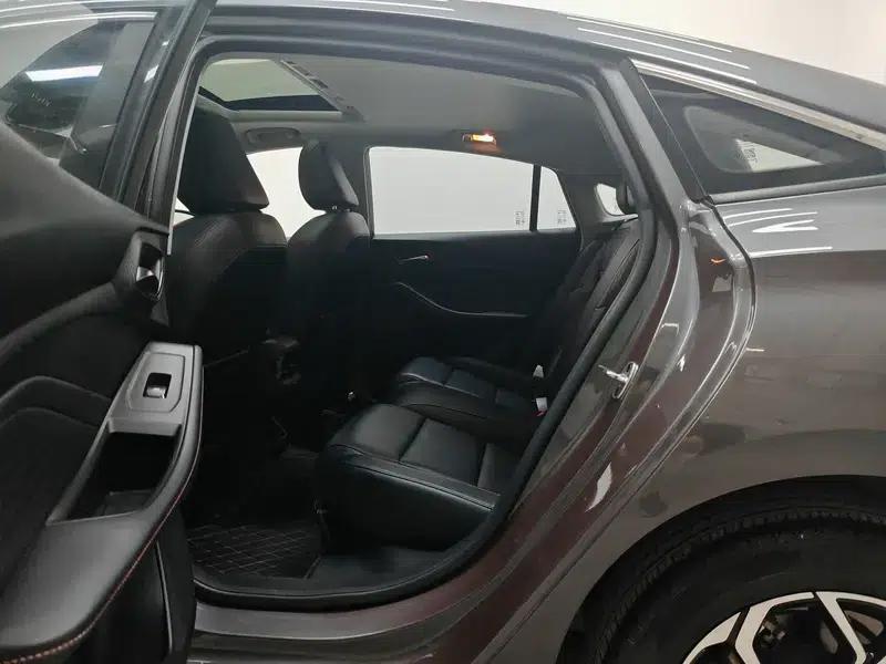 MG5 2021 Facelift 180DVVT CVT Youth Luxury Edition — миниатюра 18