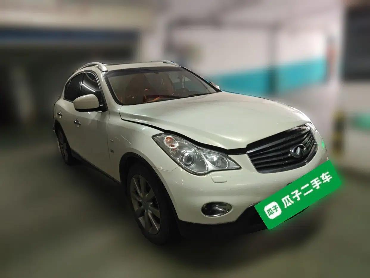 Infiniti QX50 2013 2.5L Two-Wheel-Drive Elegant Edition — миниатюра 3