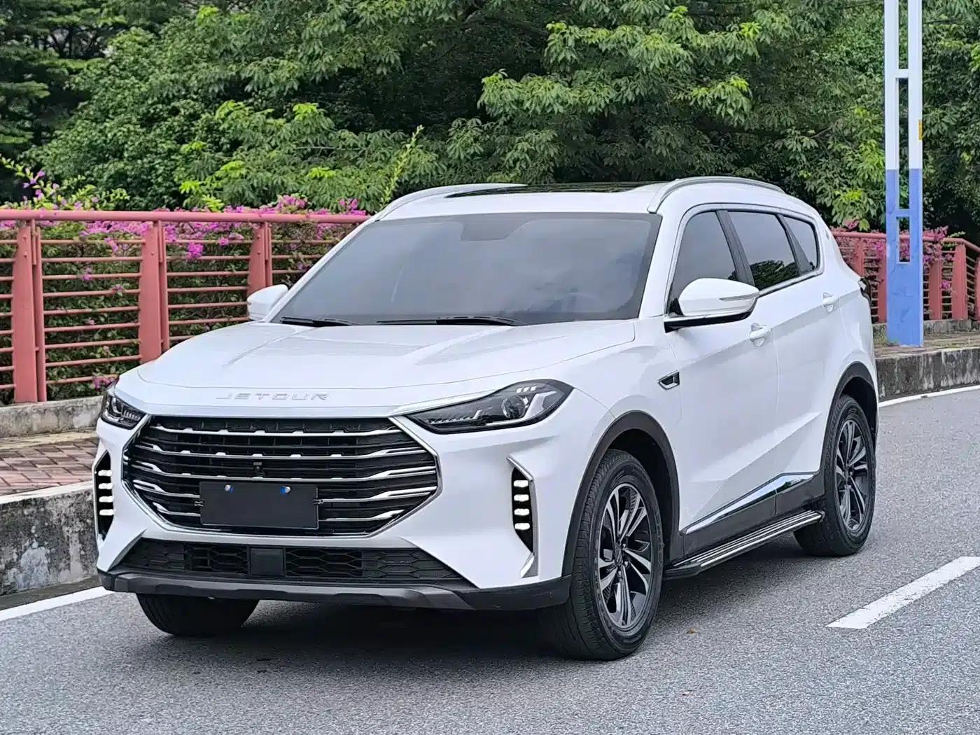 Jetour X70 PLUS 2021 1.5T DCT Mountain PRO 7-seater — миниатюра 2