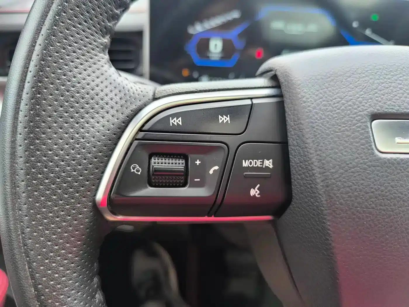 Jetour X70 PLUS 2021 1.5T DCT Mountain PRO 7-seater — миниатюра 19